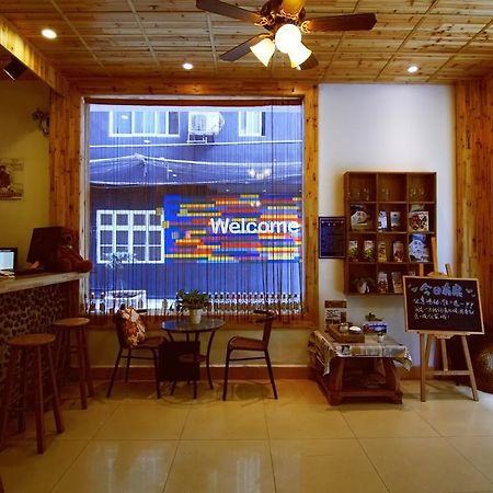 Lan Shan Chu Youth Hostel Yangshuo Exterior foto