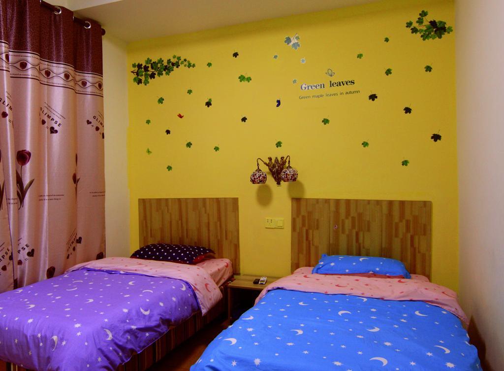 Lan Shan Chu Youth Hostel Yangshuo Zimmer foto